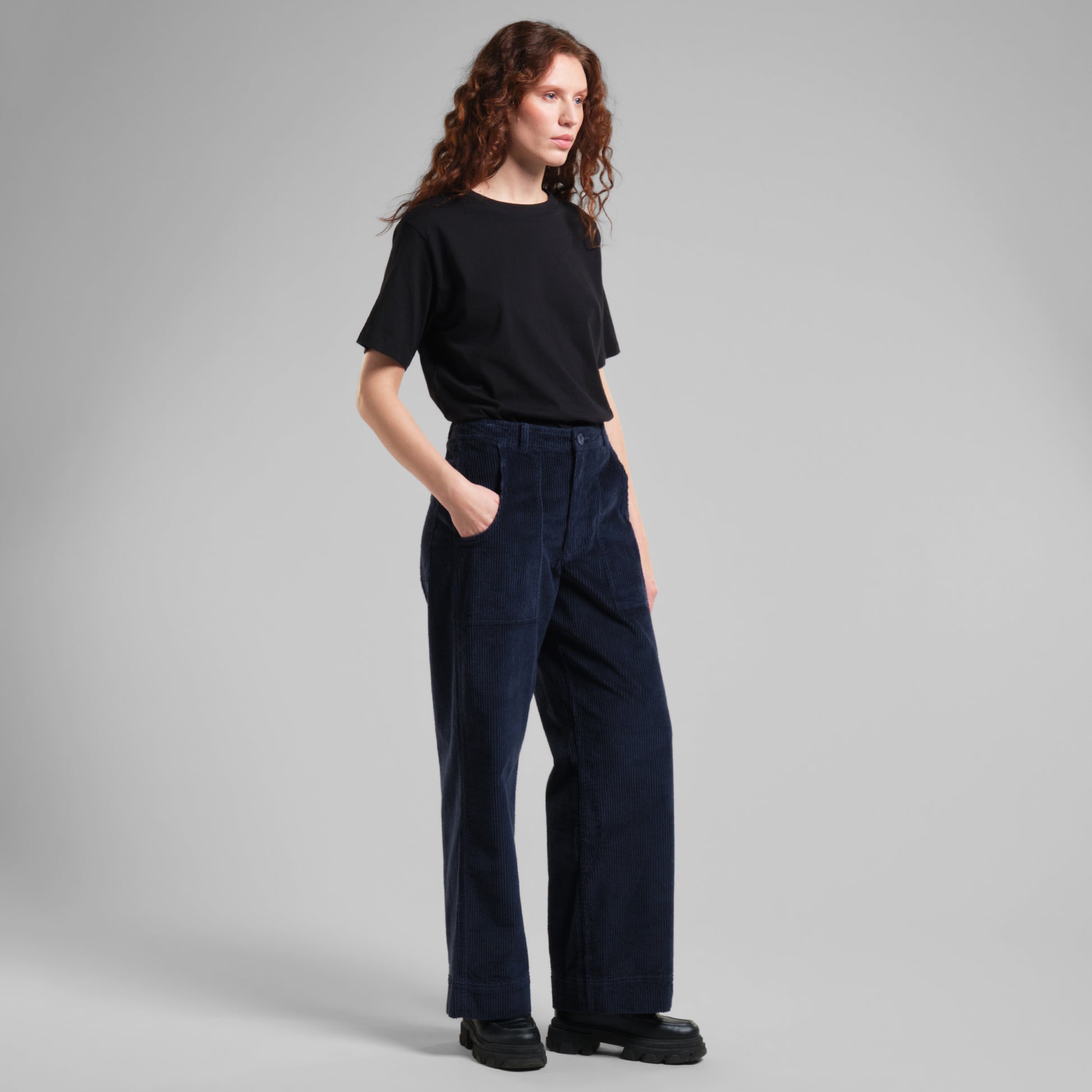 Workwear Pants Vara Corduroy Navy | DEDICATED