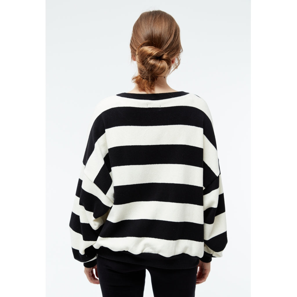 Sweater GBAda Off White / Black Stripes | Givn