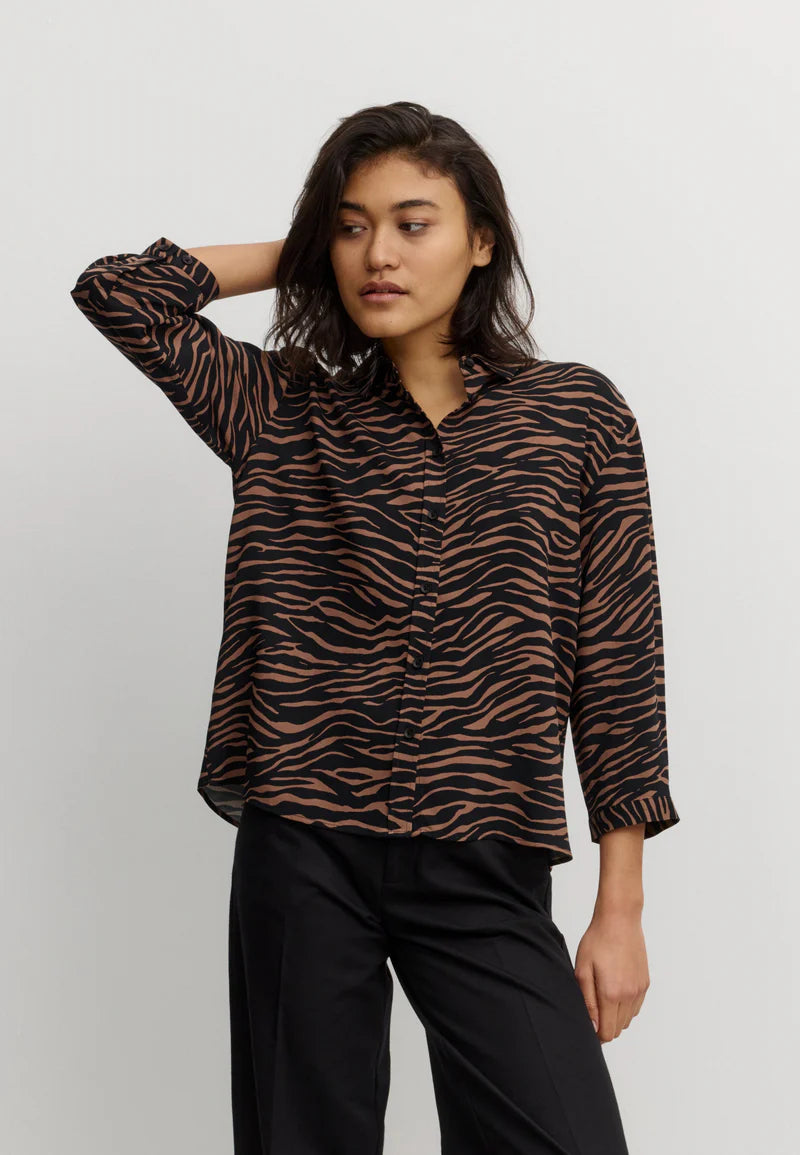 Blouse CYPRESS ZEBRA cognac brown | recolution