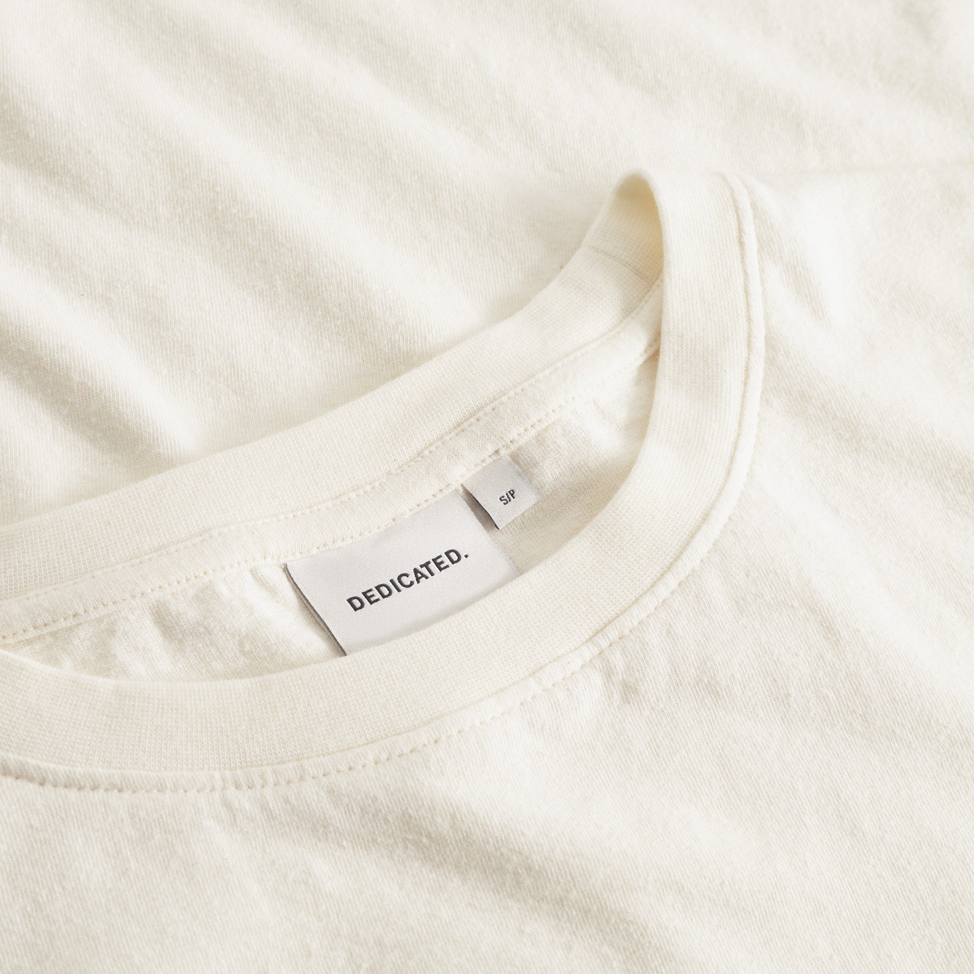 T-shirt Vadstena Hemp Off-White | DEDICATED
