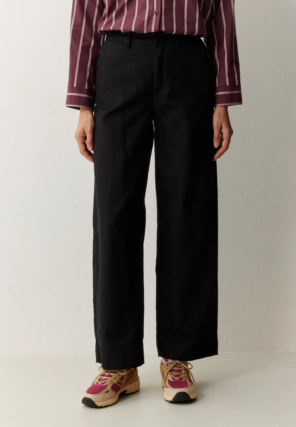 Hose LIGULARIA  black | recolution