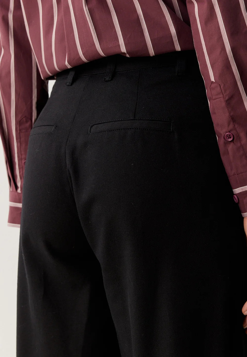Hose LIGULARIA  black | recolution