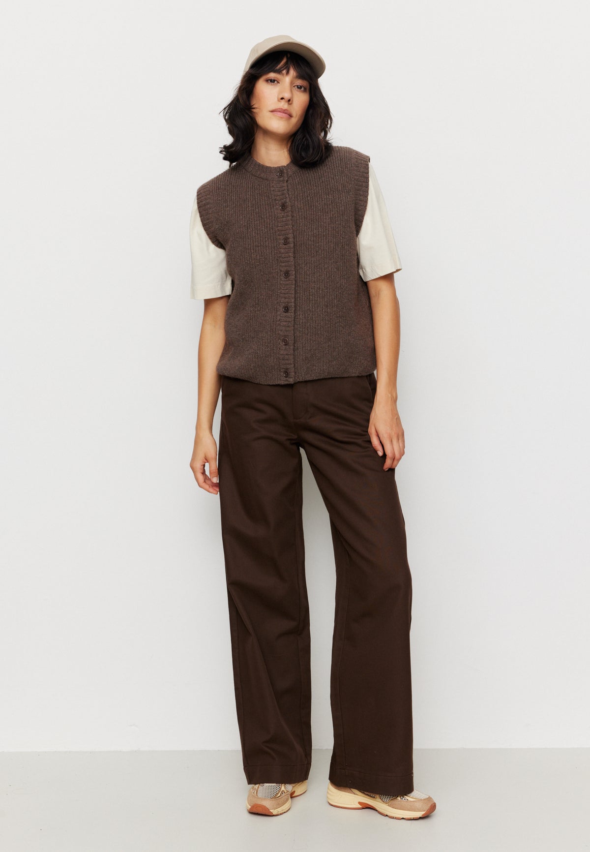 Hose LIGULARIA  chocolate | recolution