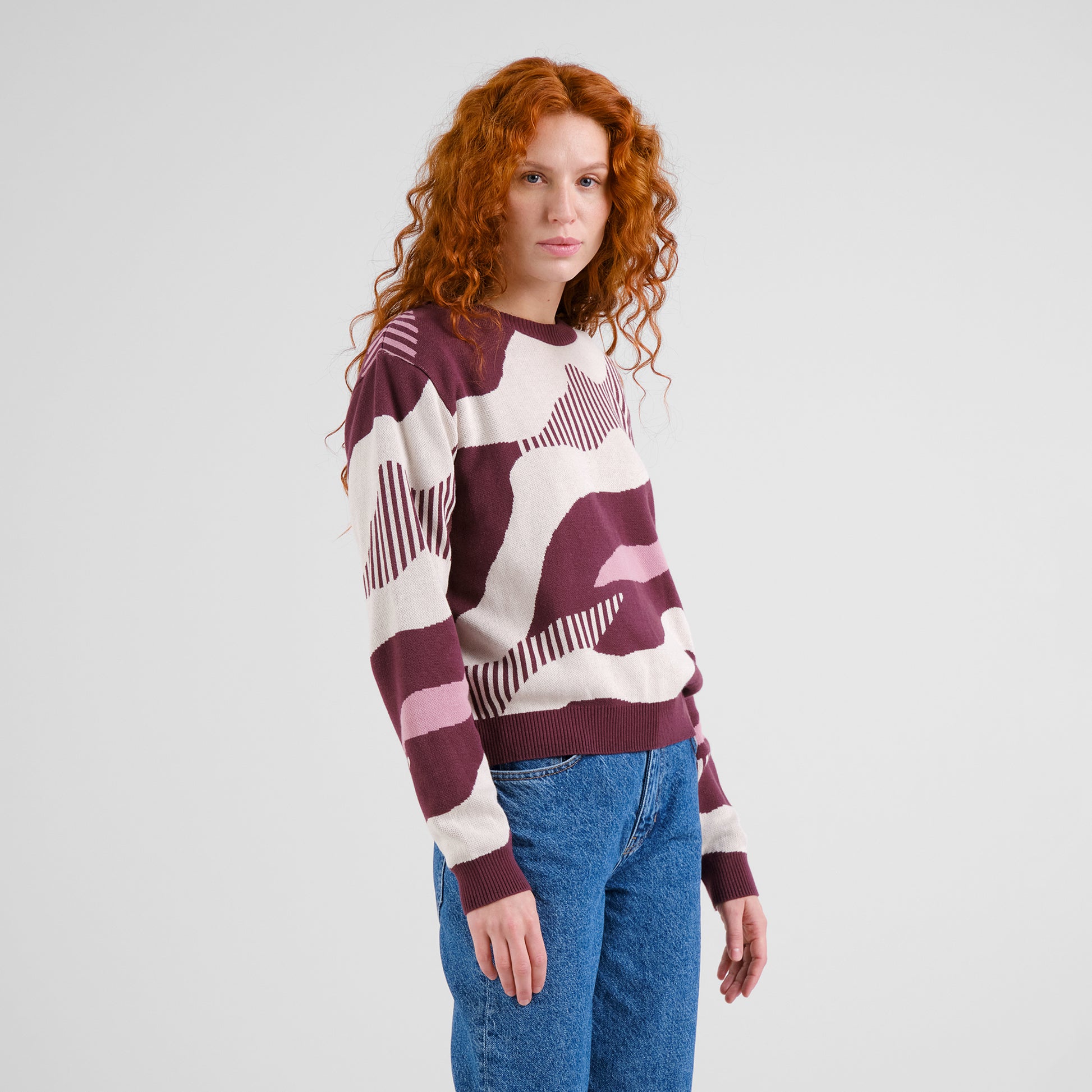 Sweater Arendal Flowing Abstract Multi Color | DEDICATED