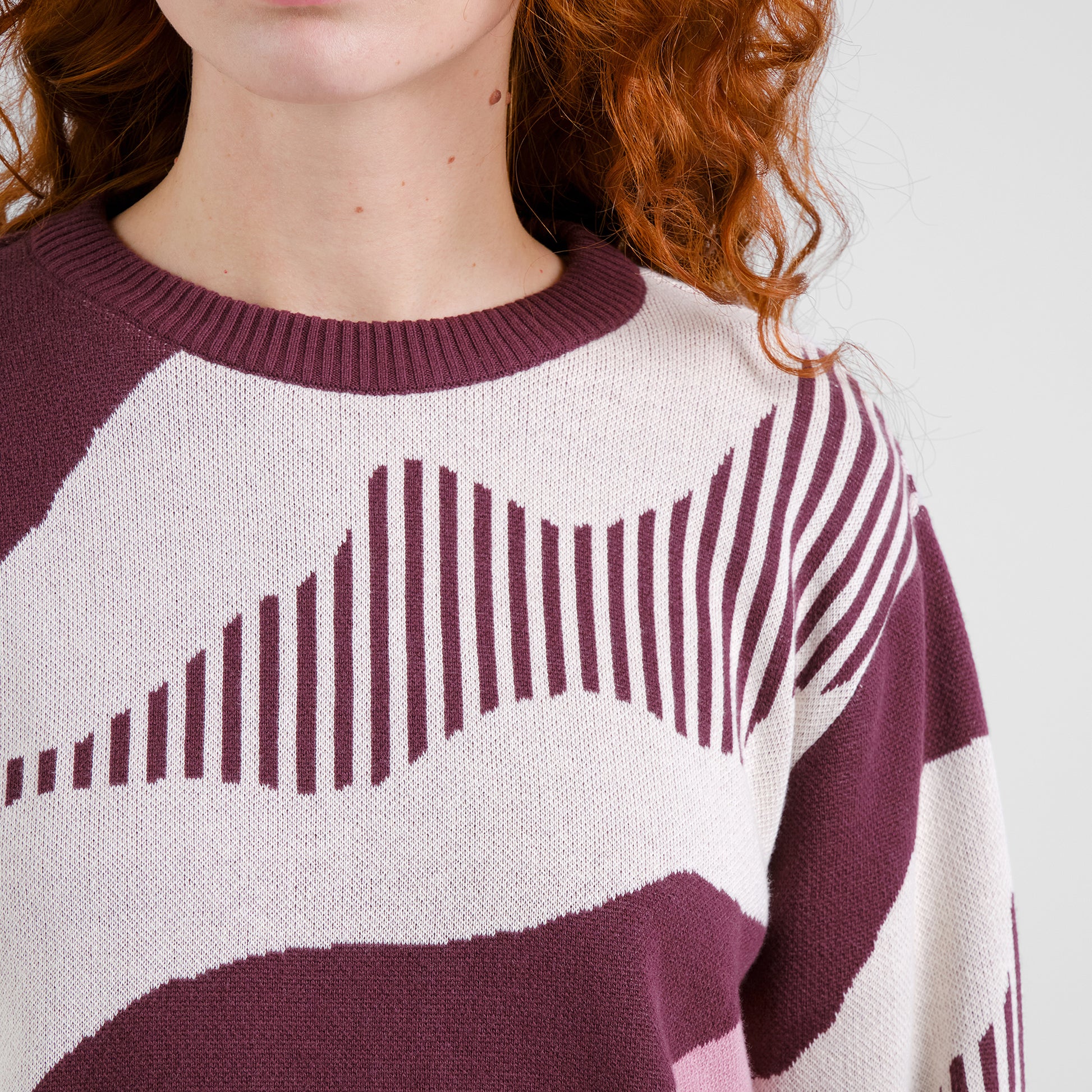 Sweater Arendal Flowing Abstract Multi Color | DEDICATED