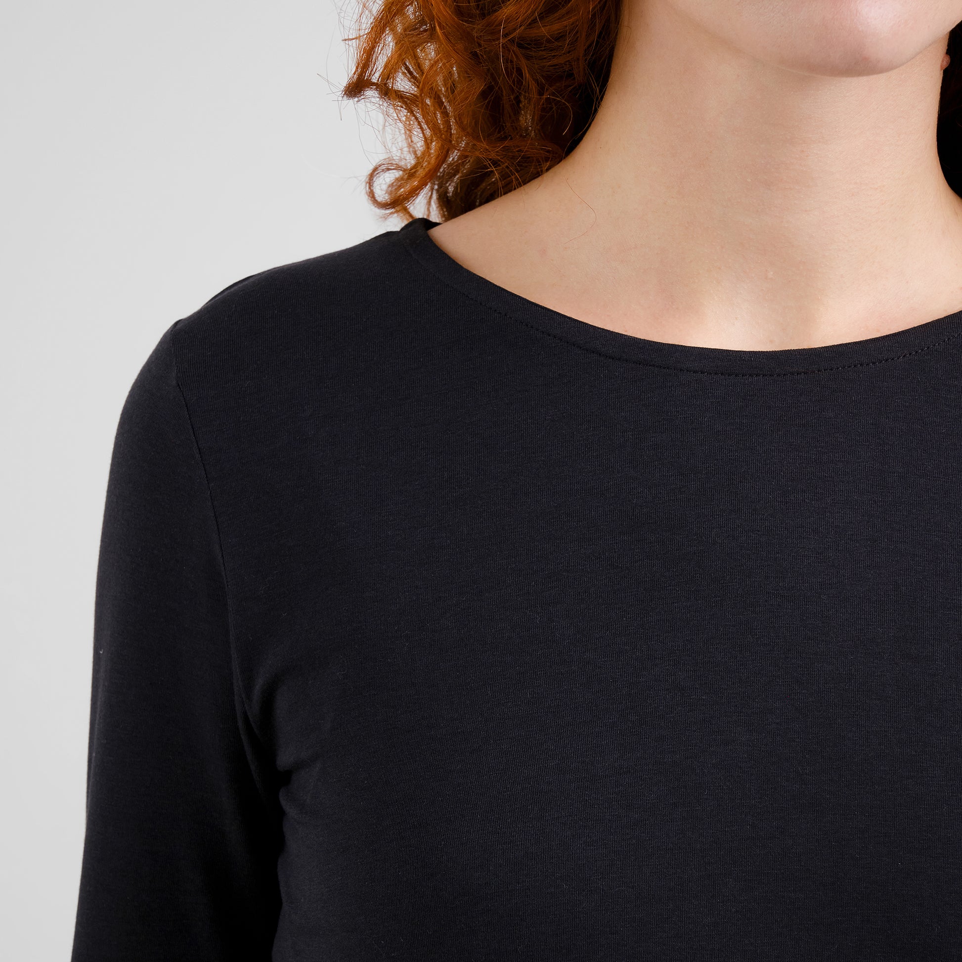 Top Salmis Black | DEDICATED
