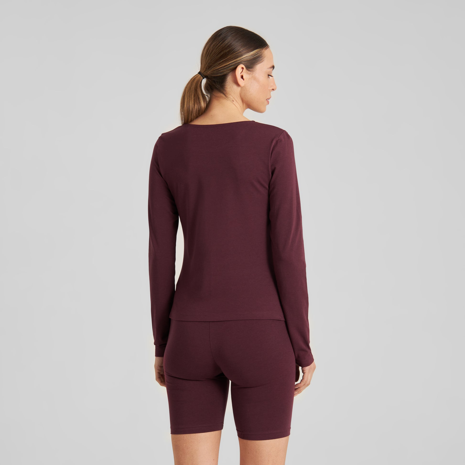 Top Salmis Fig Red | DEDICATED