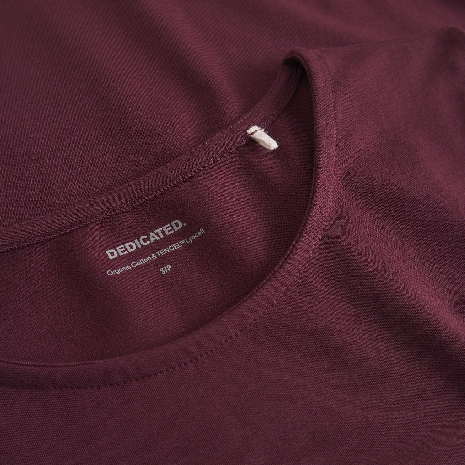 Top Salmis Fig Red | DEDICATED