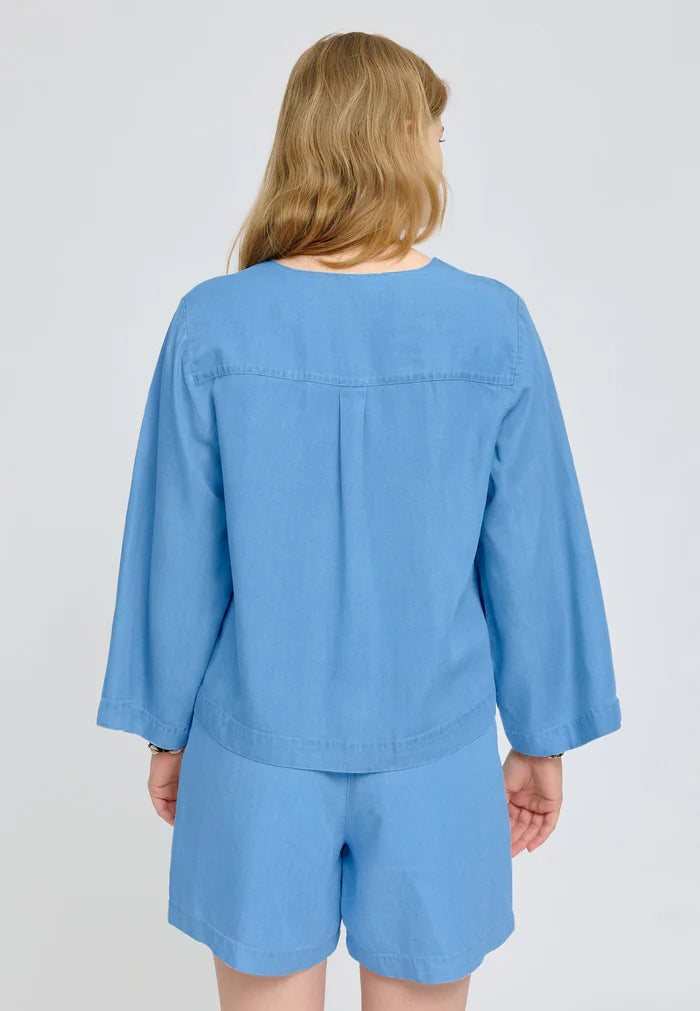 V-Neck Tencel Blouse dark blue wash | MAZINE