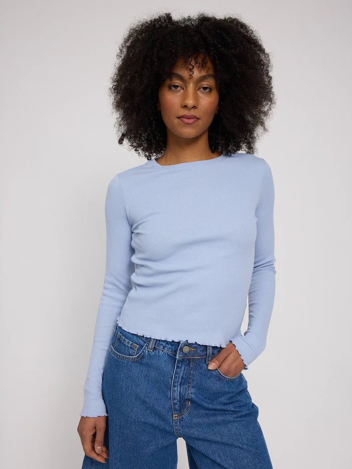 Babylock Hems Longsleeve cloud blue | MAZINE