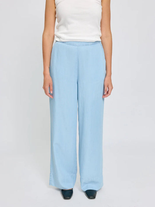Wide Leg Tencel Pants Elastic light blue wash | MAZINE