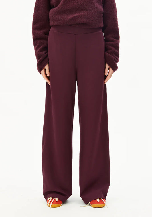 Hose HIMAARI dark cranberry | ARMEDANGELS