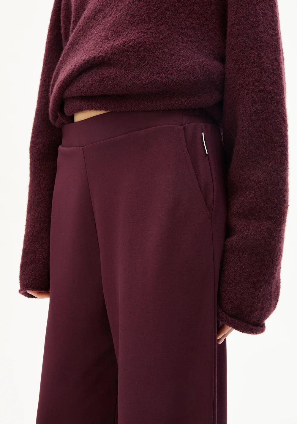 Hose HIMAARI dark cranberry | ARMEDANGELS