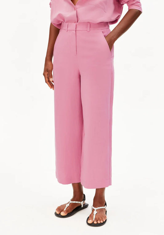 Hose CAARNUS LINO washed berry | ARMEDANGELS