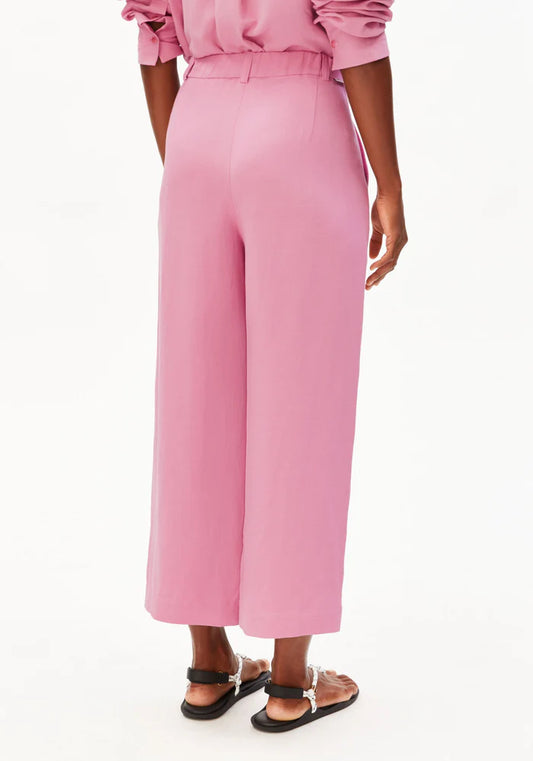 Hose CAARNUS LINO washed berry | ARMEDANGELS