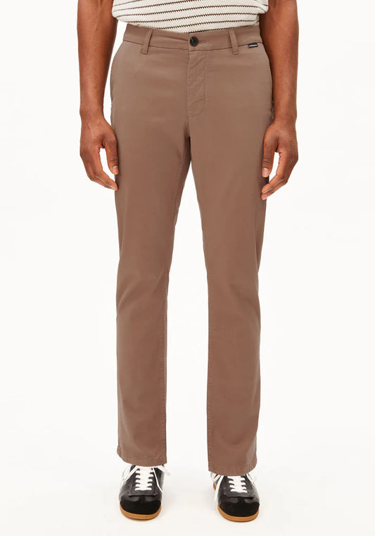 AASTER CHINO PANT amberwood | ARMEDANGELS
