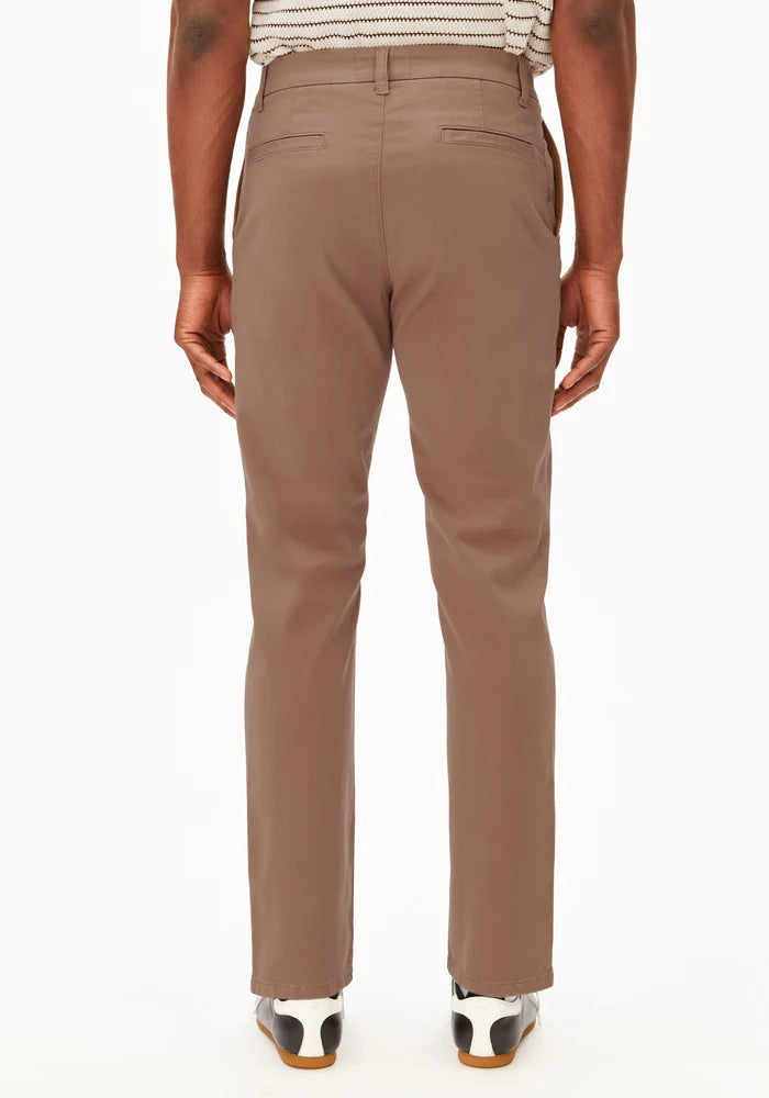 AASTER CHINO PANT amberwood | ARMEDANGELS