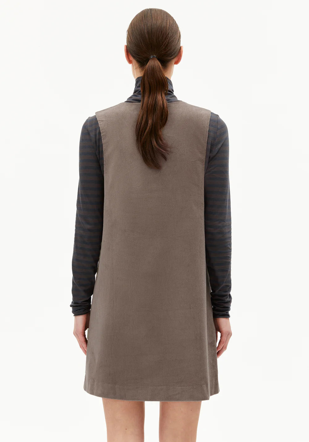 Kleid PINAAFO CORDUROY walnut cream | ARMEDANGELS