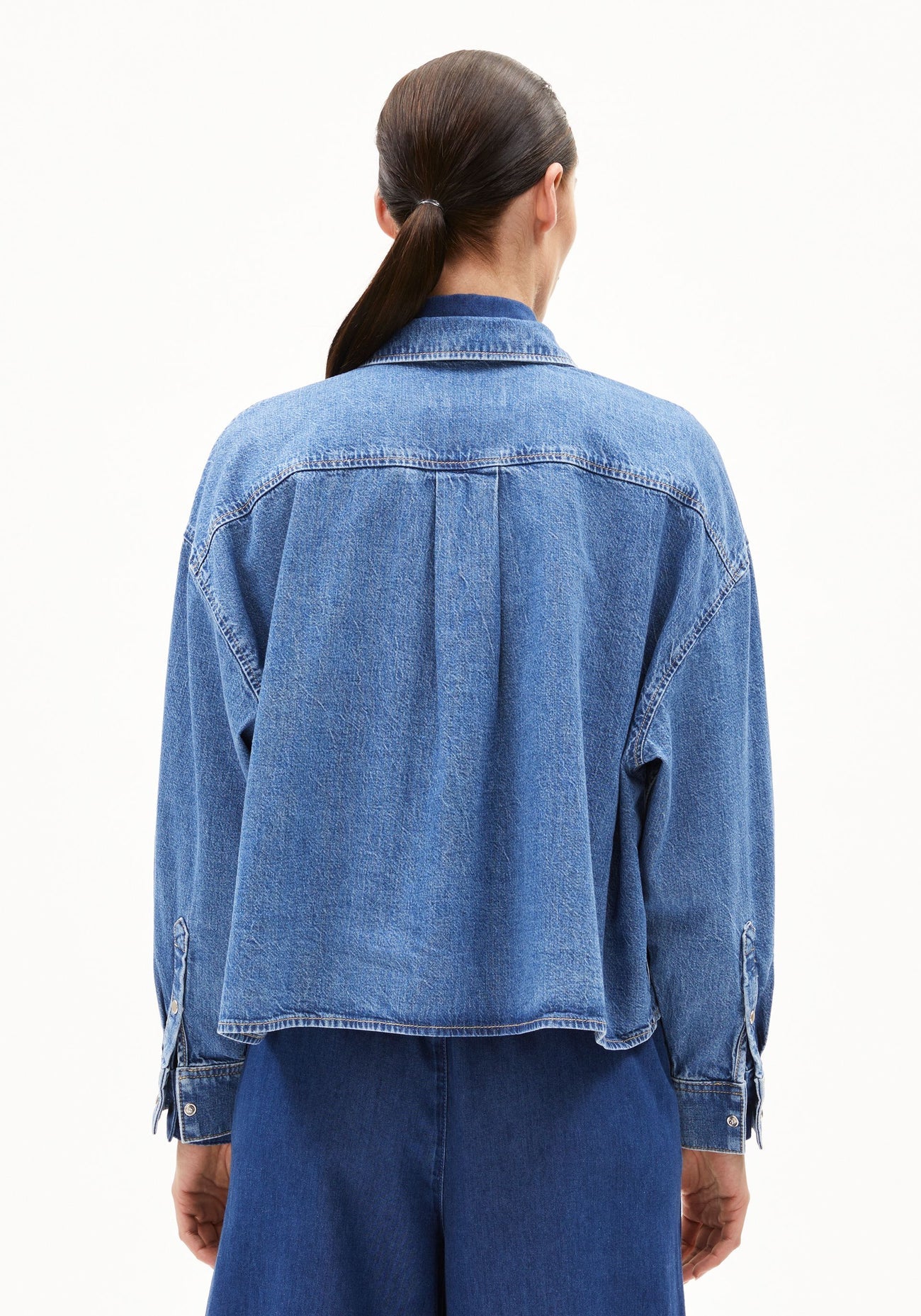 NALAANI DENIM BLOUSE sea foam | ARMEDANGELS