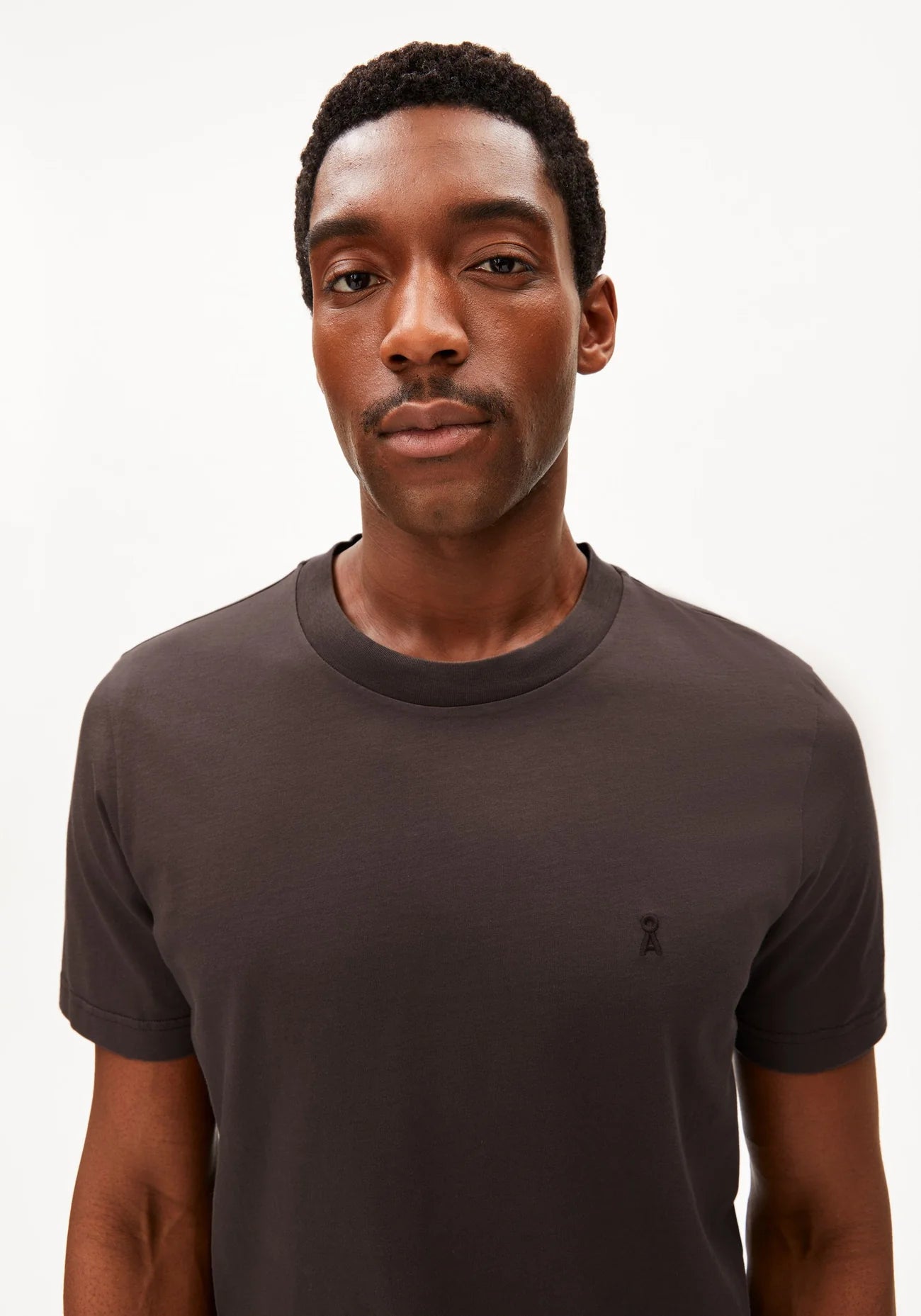 JAAMES T-SHIRT claystone | ARMEDANGELS