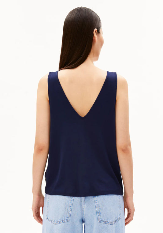 V-NECK JERSEY TOP  tinted navy | ARMEDANGELS