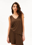 V-NECK JERSEY TOP  dried palm | ARMEDANGELS