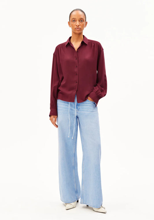 EFINARAA ECOVERO BLOUSE velvet red | ARMEDANGELS