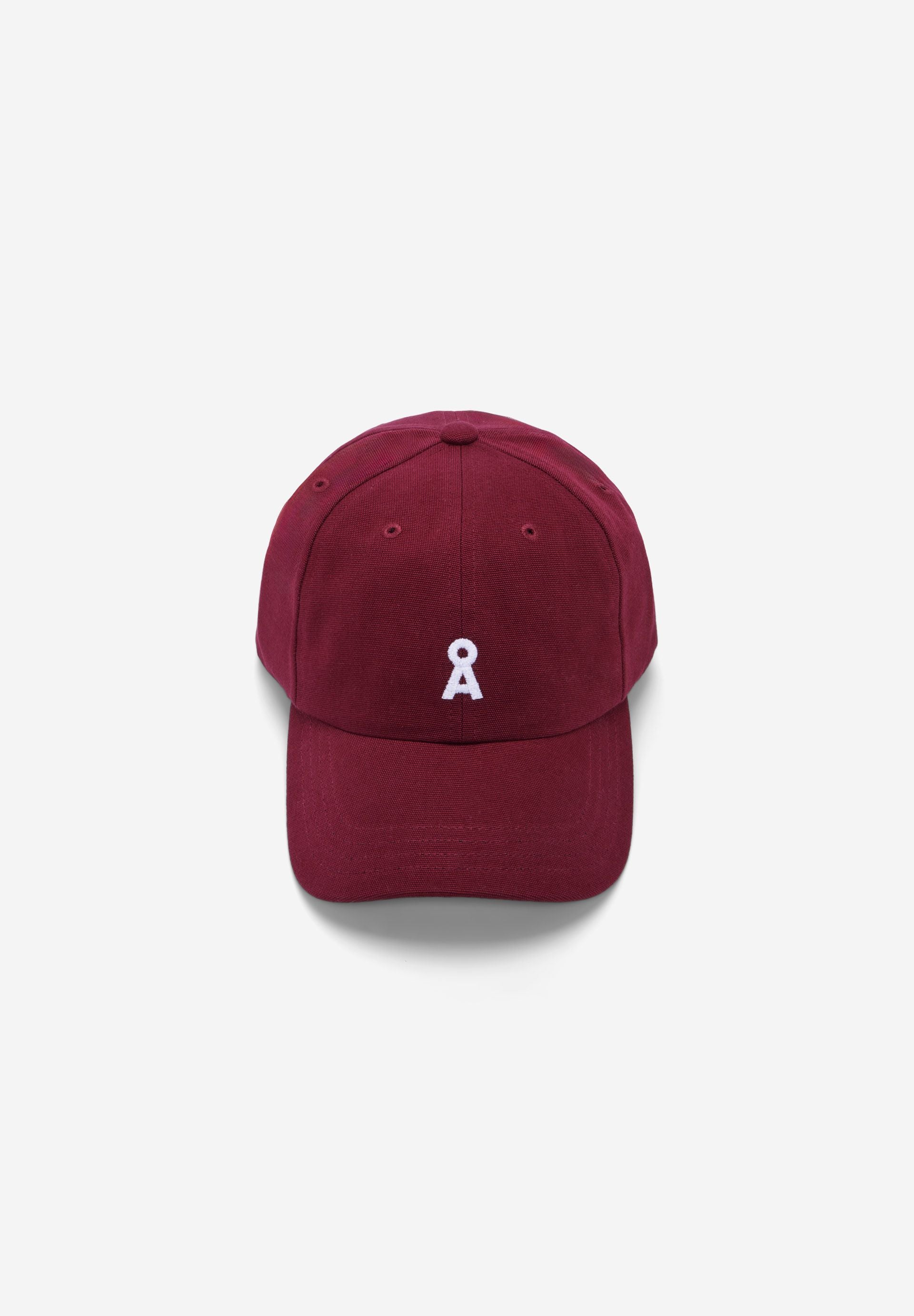 YENAAS BOLD CAP W velvet red | ARMEDANGELS
