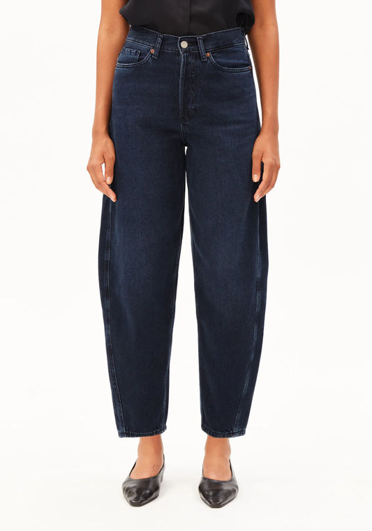 BAARLY HIGH WAIST BARREL JEANS fluid ink | ARMEDANGELS