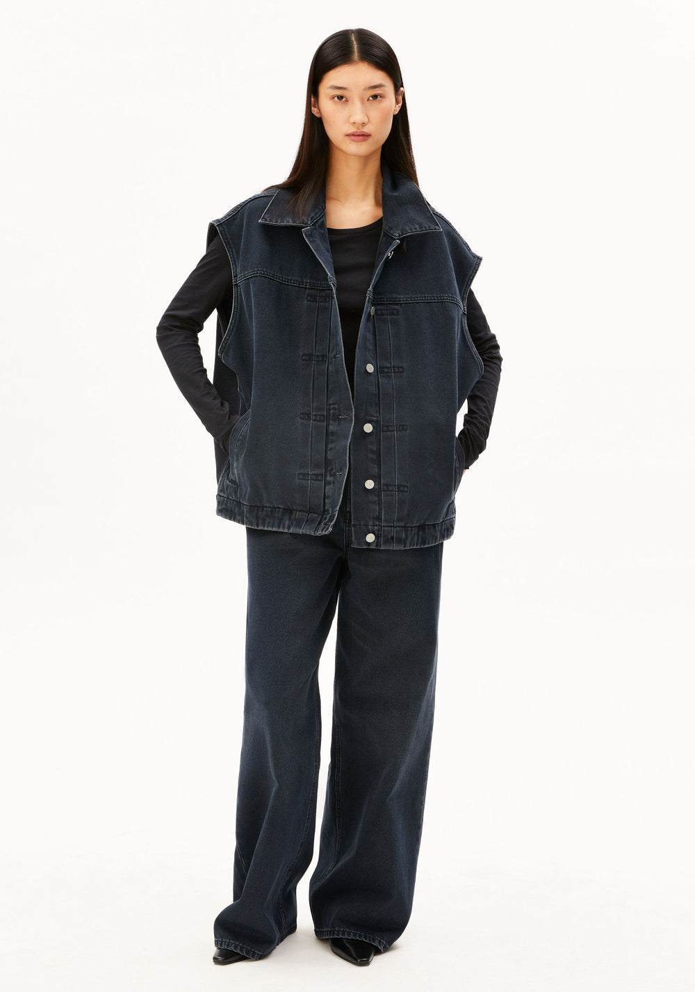 OVERSIZED DENIM VEST loire | ARMEDANGELS