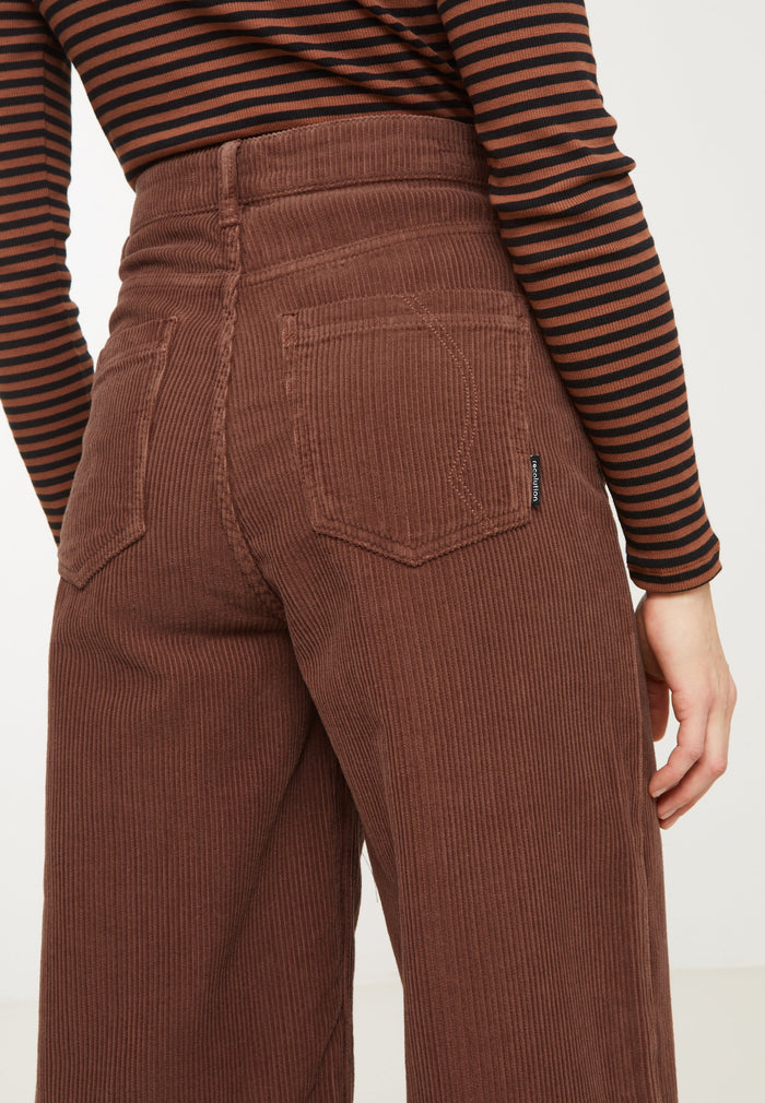 Hose ERICA CORDUROY wood brown | recolution