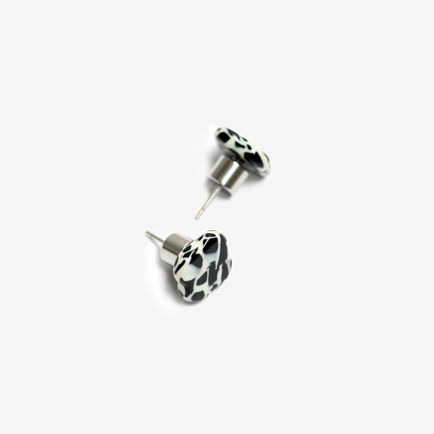 Ohrstecker Core div. Farben | SASSTIE