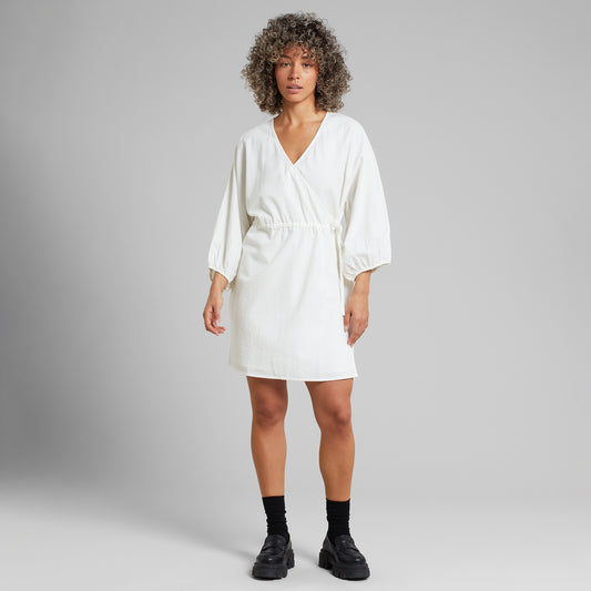Wrap Dress Ugglan White | DEDICATED