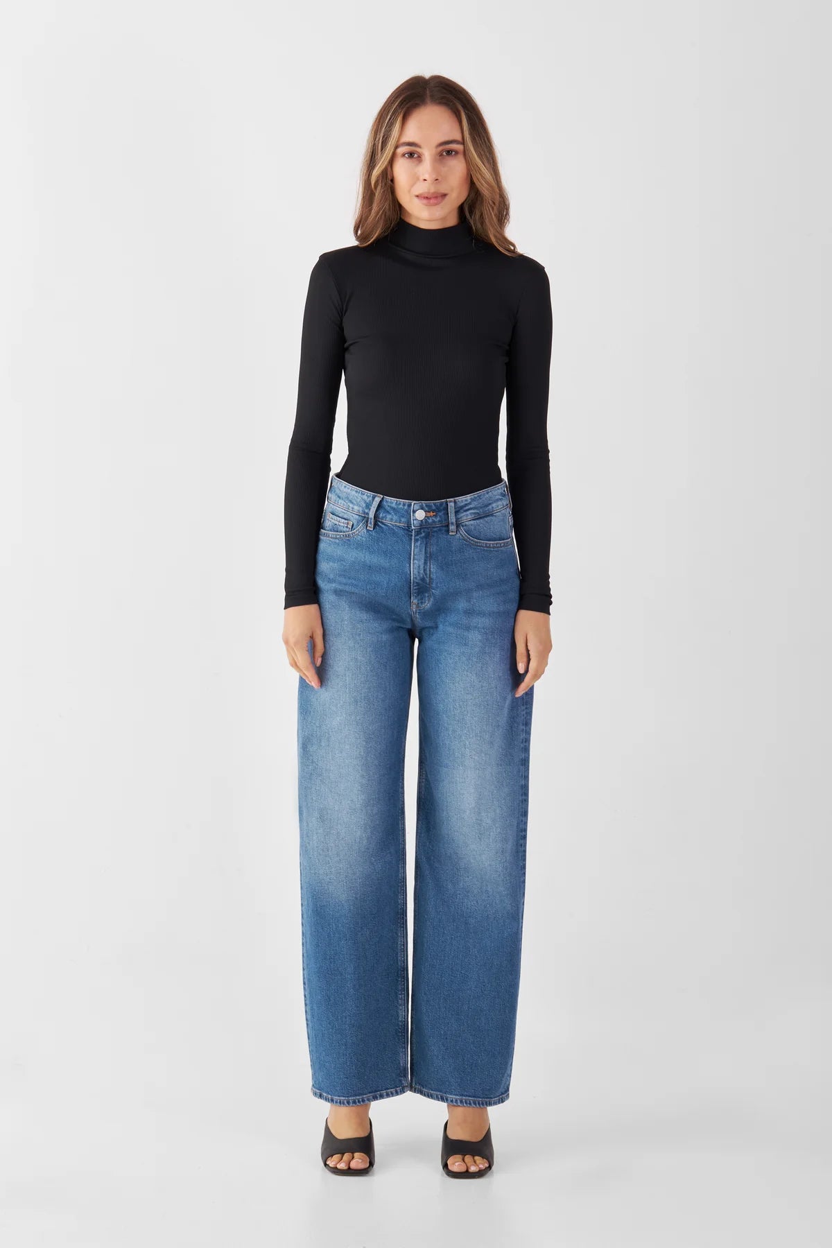 Jeans ASH Barrel Leg Minimal Stretch - Classic medium blue 201 | DAWN