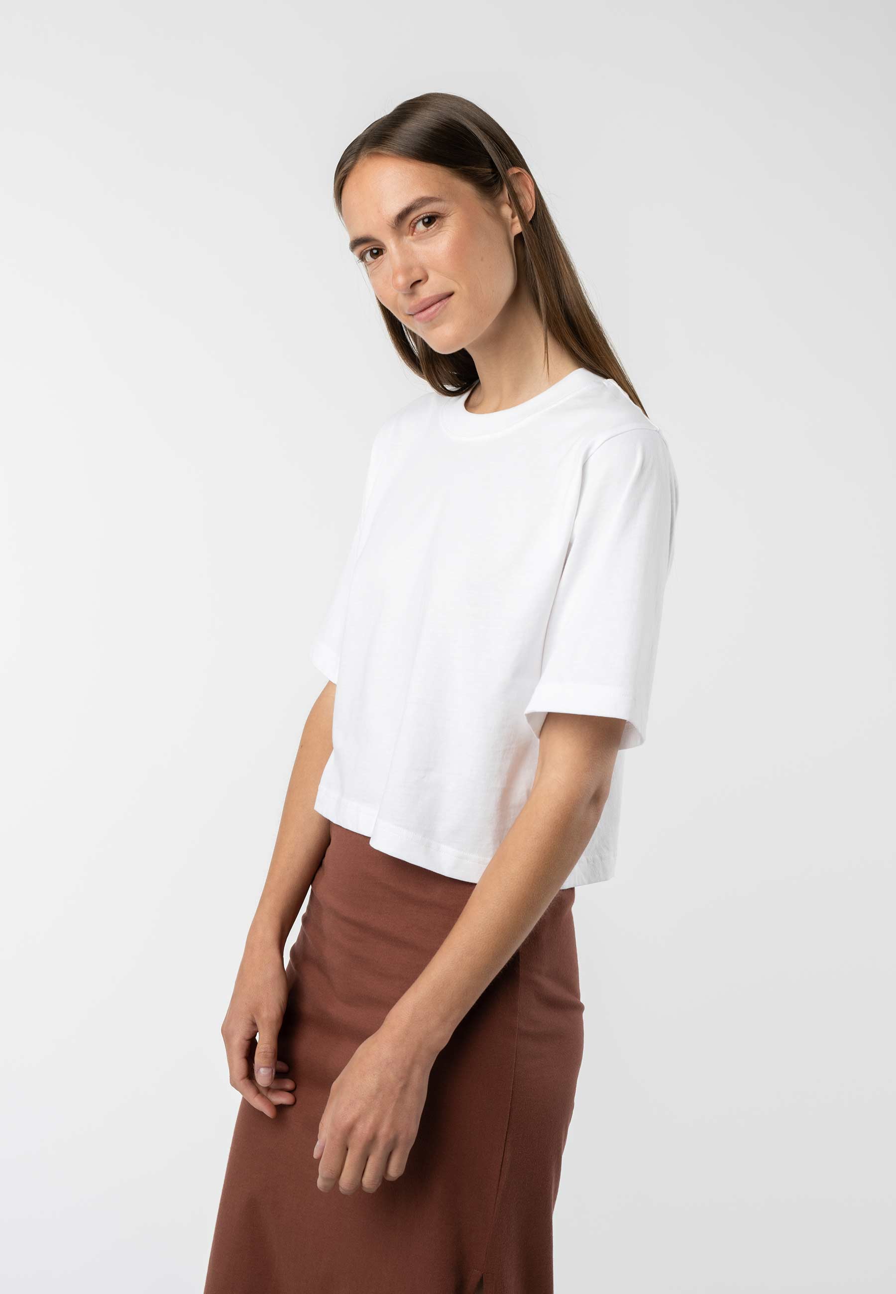 Cropped T-Shirt DESNA white | MELAWEAR