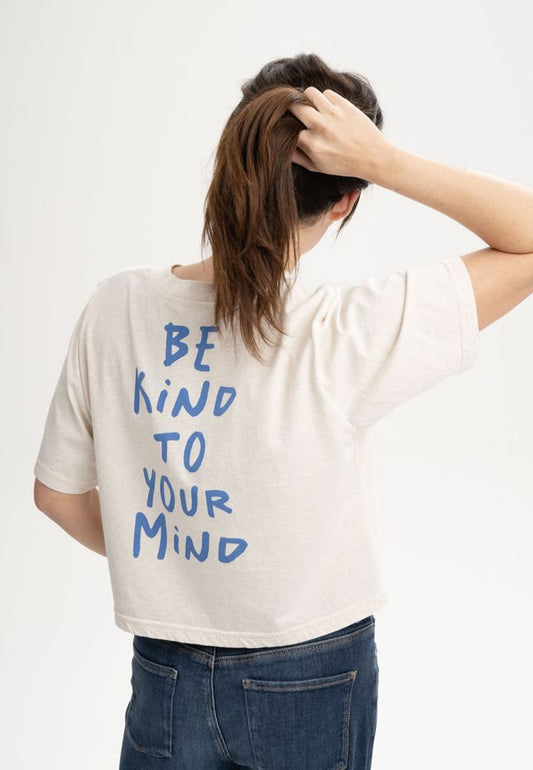 Cropped T-Shirt DESNA print be kind | MELAWEAR