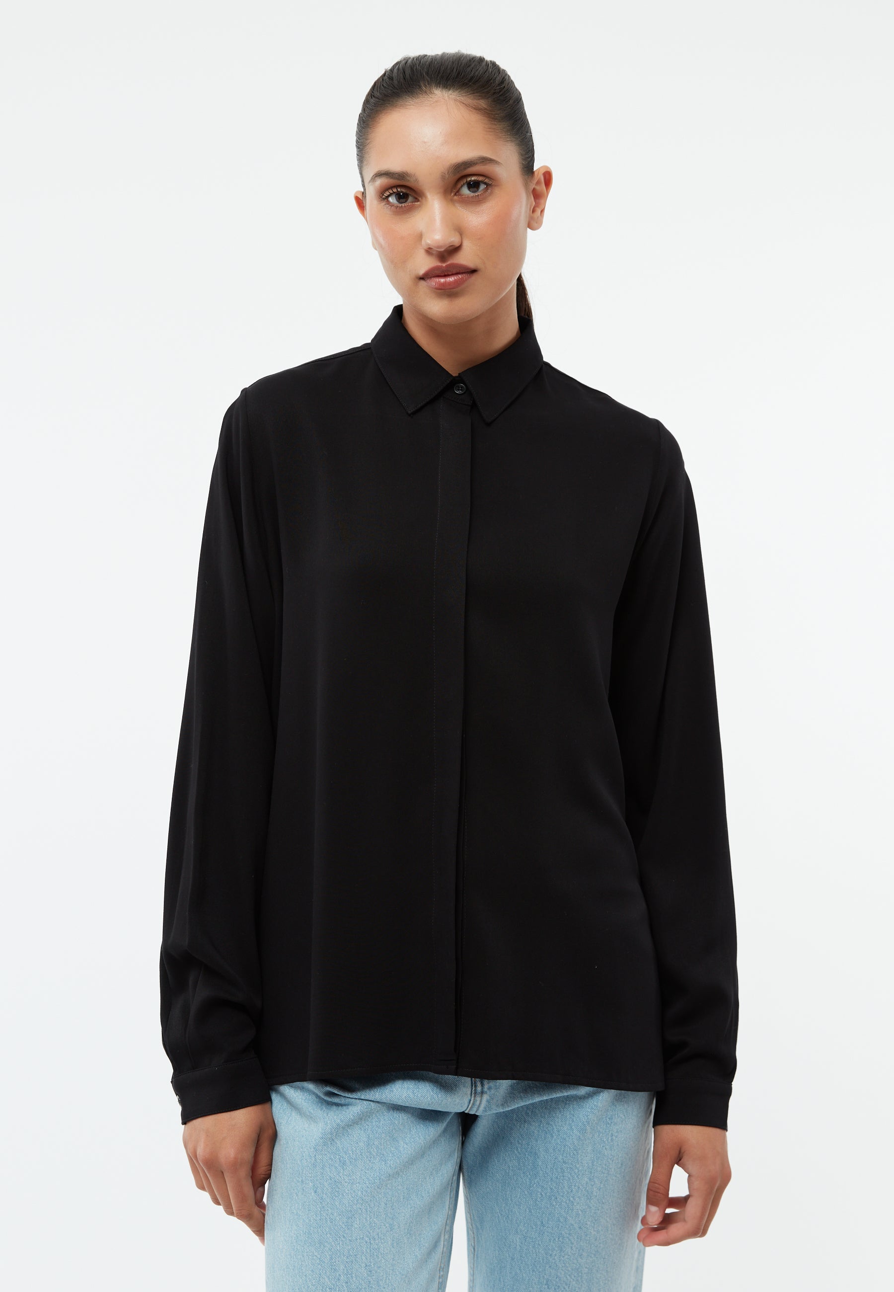 Blouse GBIva Black | GIVN BERLIN