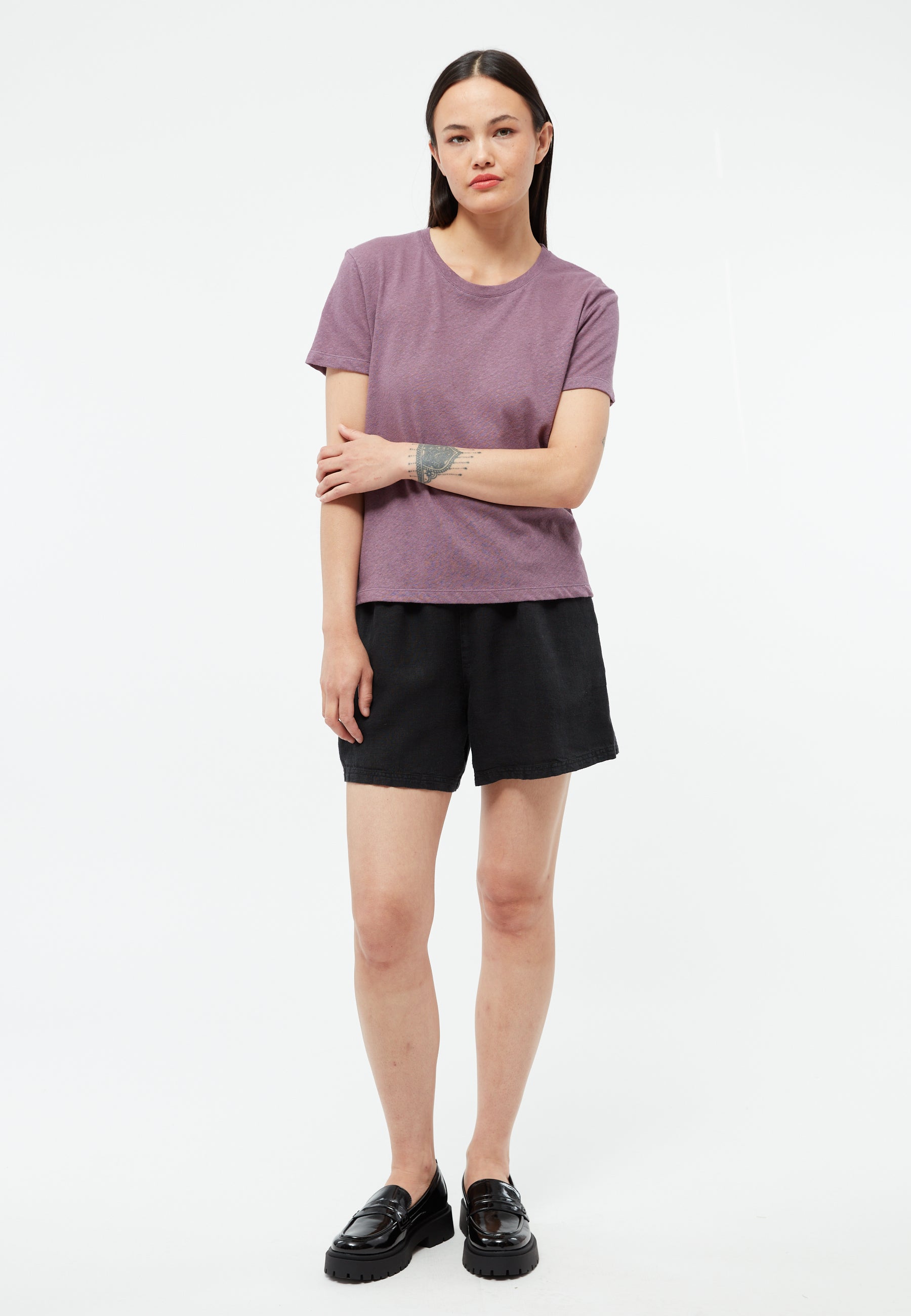T-Shirt GBJulia English Violet (Linen) | Givn