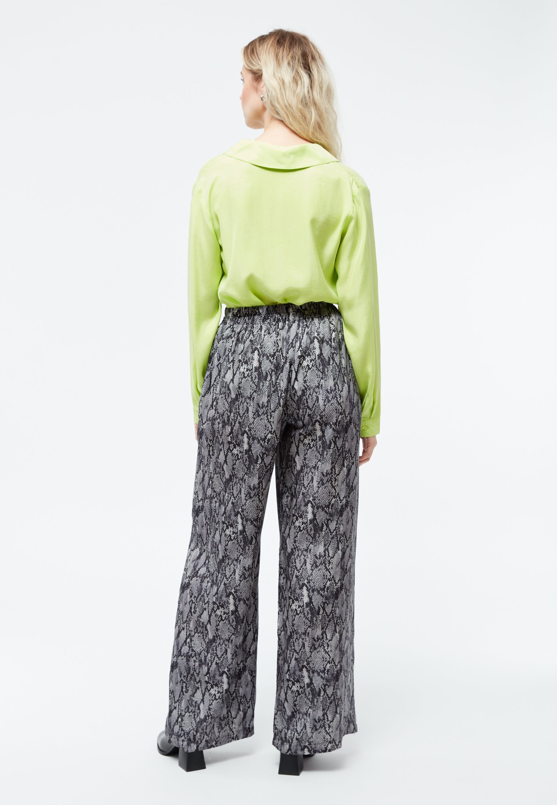 Trousers GBMarla Black / Grey (Snake) | GIVN BERLIN