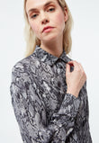 Blouse GBSavannah Black / Grey (Snake) | GIVN BERLIN