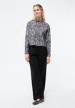 Blouse GBSavannah Black / Grey (Snake) | GIVN BERLIN