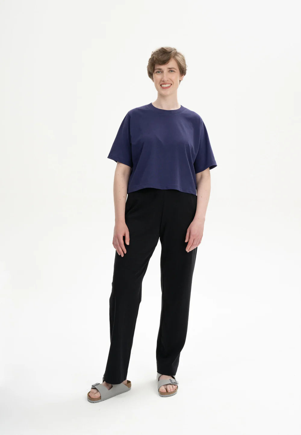 Cropped T-Shirt schwer JOSHNA summer night | MELAWEAR