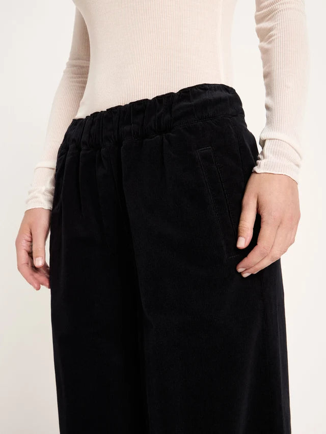 Hose mit weitem Bein GOTS soft cord black  | LANIUS