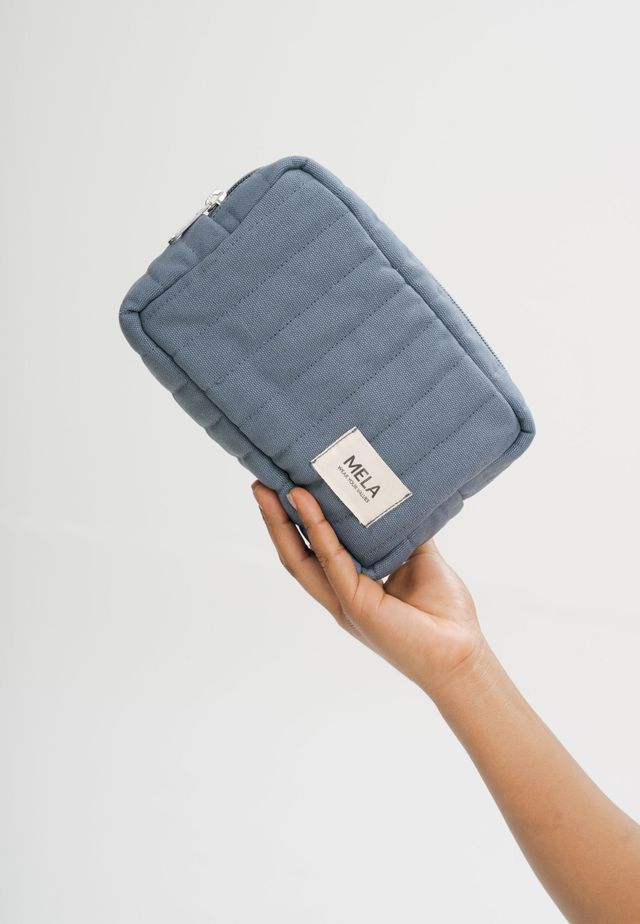 Padded Toiletry Pouch Style PAVEEN dusty blue | MELA