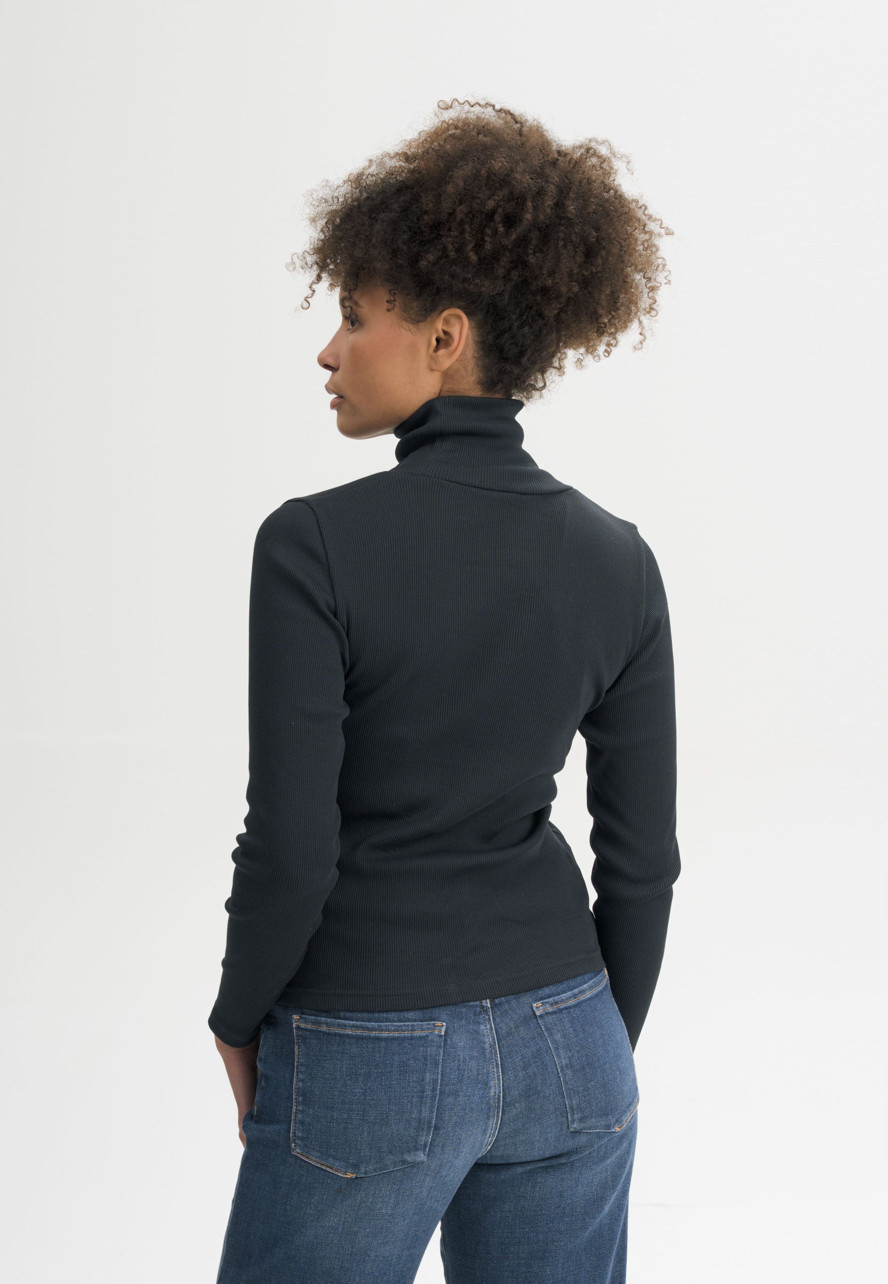 Women Ribbed Turtleneck Longsleeve Style MUNLI schwarz | MELA