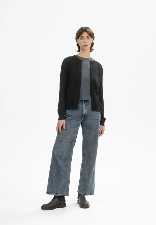 Feinstrick Cardigan NAMEEN schwarz | MELAWEAR