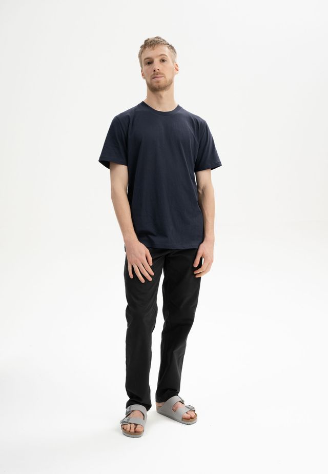 T-Shirt SADHIL navy | MELAWEAR