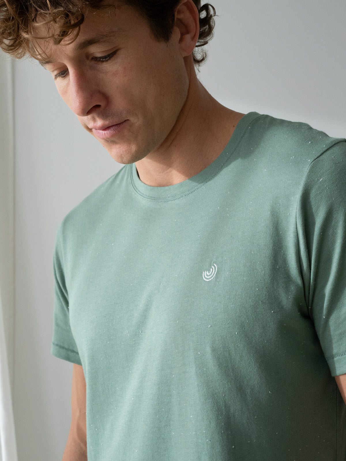 T-Shirt QALITO LIGHT GREEN | TWOTHIRDS