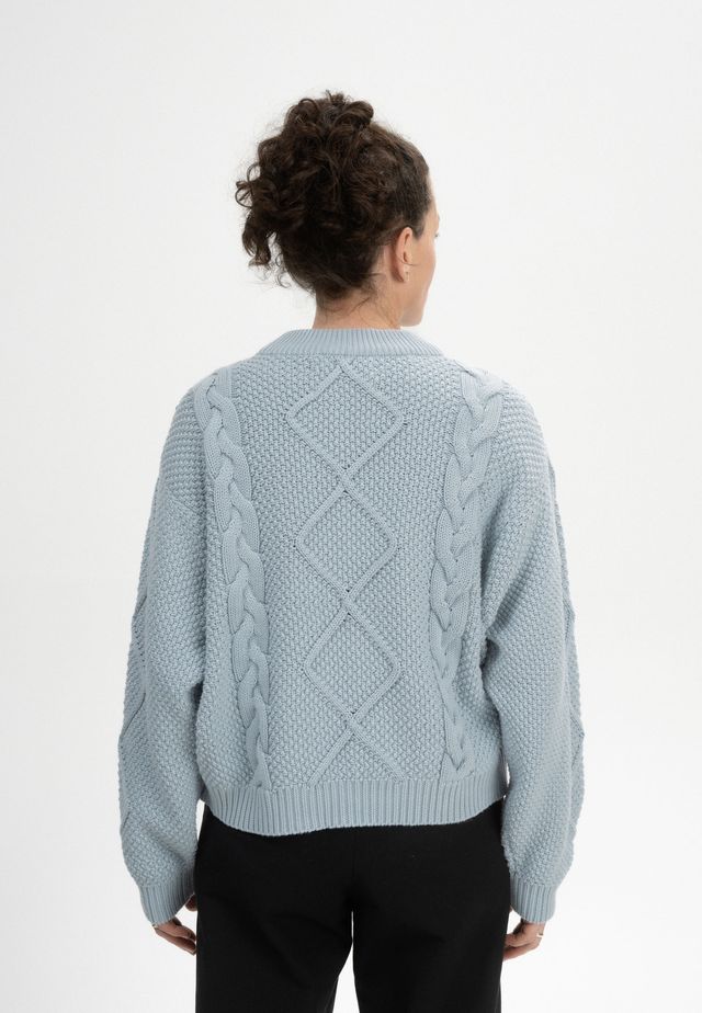 Cable Knit Jumper SAMAIRA cloudy blue | MELAWEAR