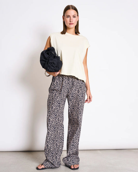 T-Shirt OVAR buttermilk | Jan ´n June